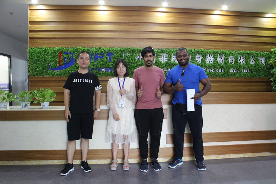 丝瓜视频导航入口健身房器材